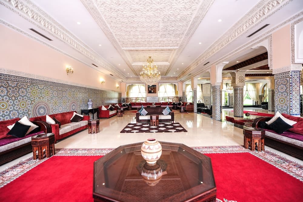 Hotel Riad Ennakhil & Spa 5 (DWO Marrakech Ennakhil), Lobby sitting area