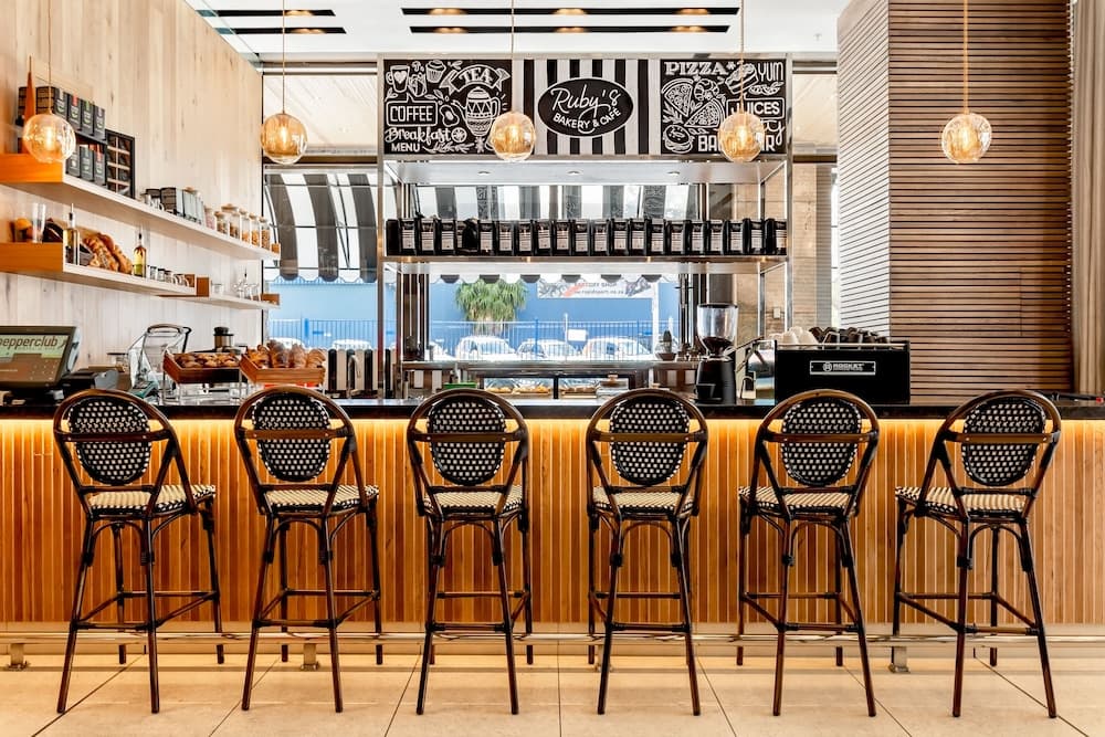 PEPPERCLUB HOTEL, Restaurant