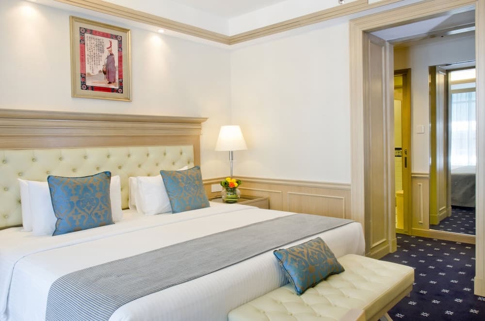 Royale Chulan Penang, Room