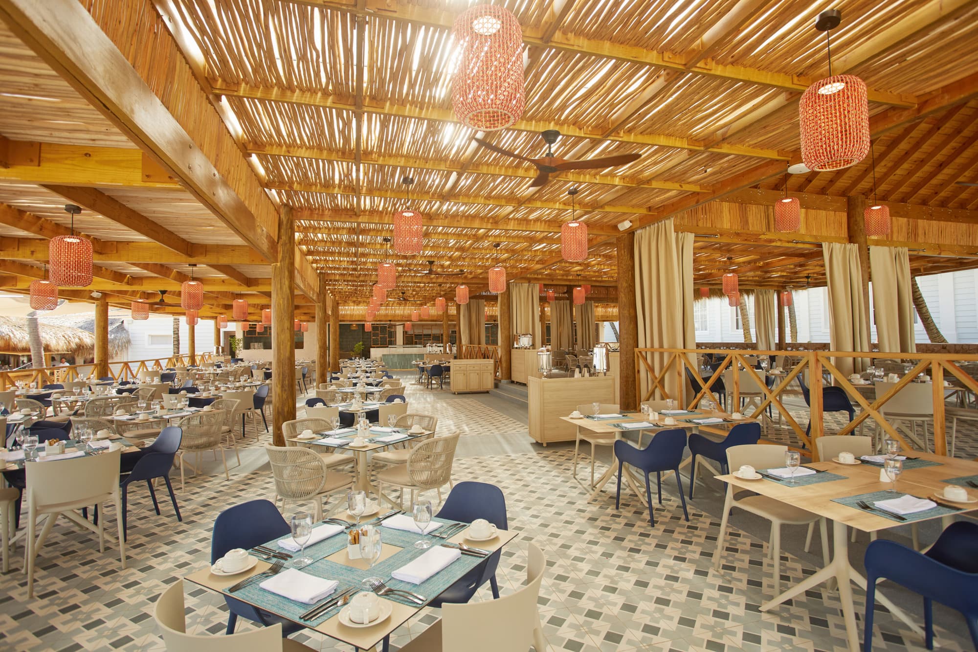 Bahia Principe Luxury Esmeralda, Restaurant