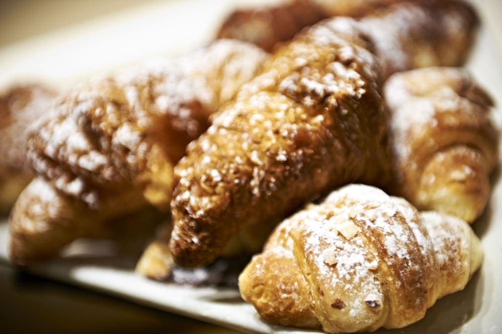 Peermont Metcourt at Emperors Palace, Breakfast area