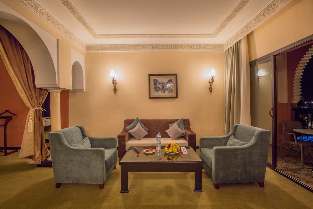 Hotel Riad Ennakhil & Spa 5 (DWO Marrakech Ennakhil), Living area