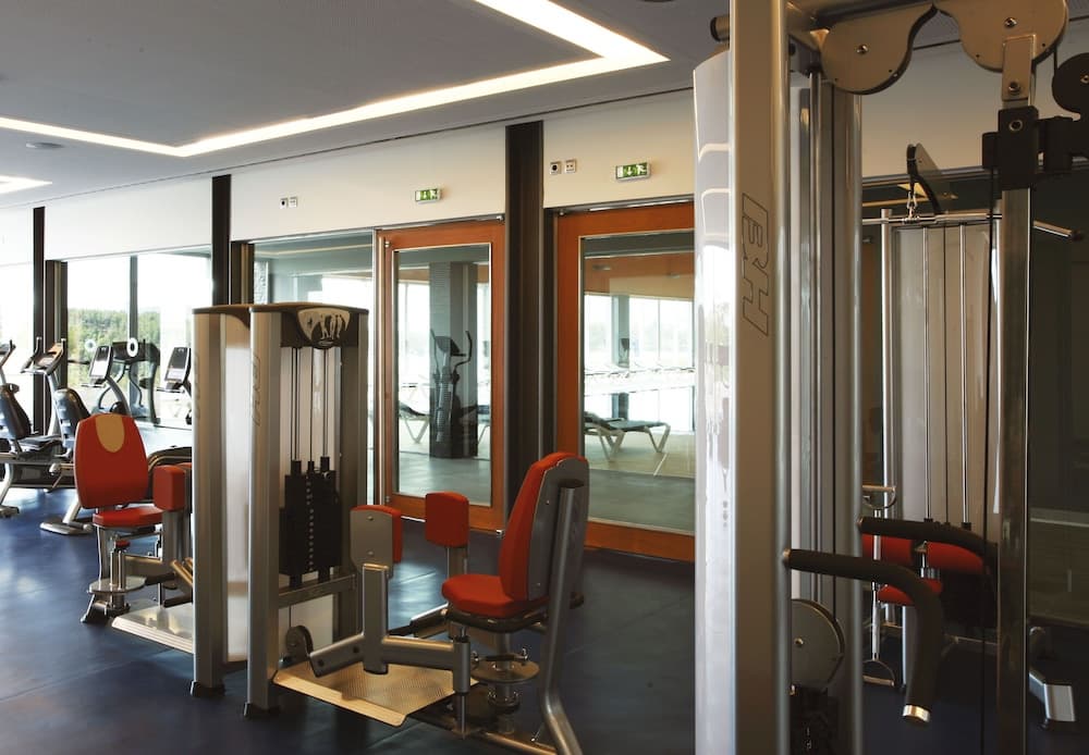 Hotel Casino Chaves, Academia