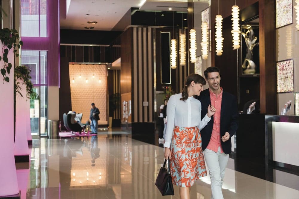 RIU Plaza New York Times Square, Lobby