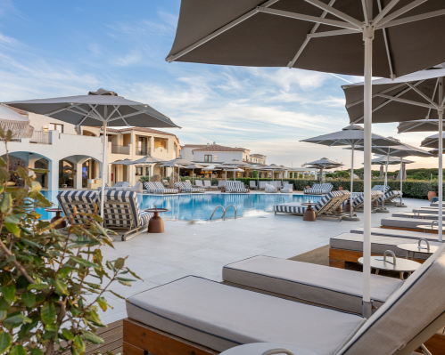 Mangia's Santa Teresa Sardinia, Curio Collection by Hilton, 