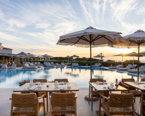 Mangia's Santa Teresa Sardinia, Curio Collection by Hilton, 