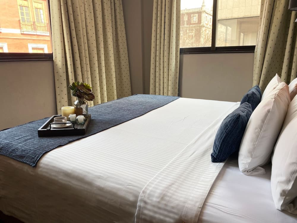 *Hotel Canadá, Street view