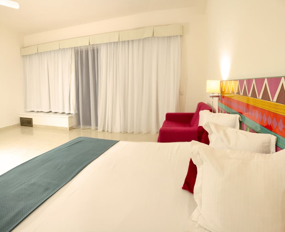 All Ritmo Cancun Resort & Water Park - All Inclusive [EXCLUSIVO BLOQUEOS], Room