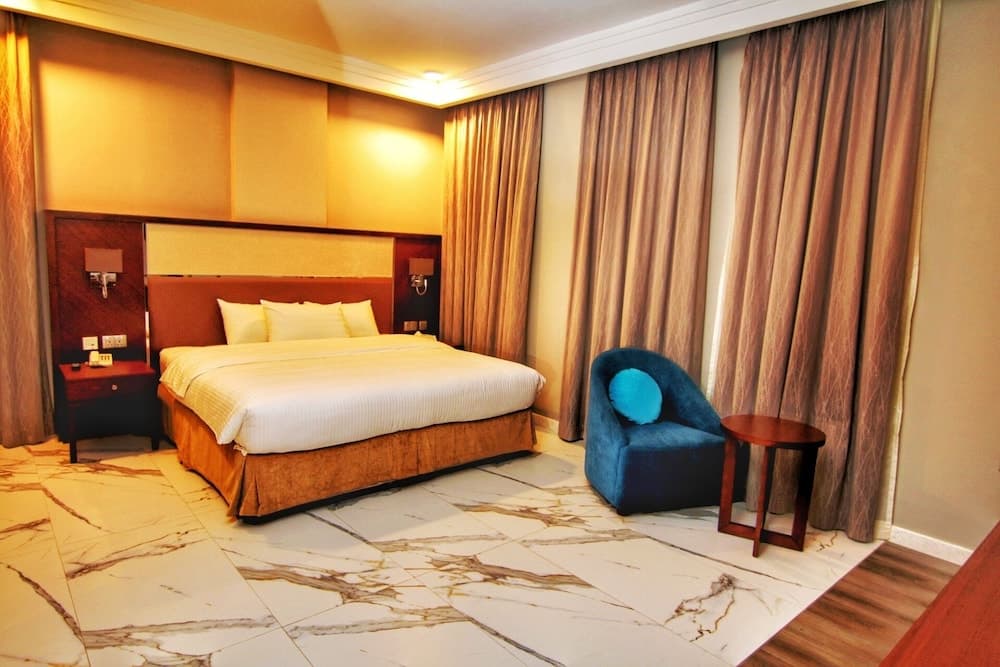 Muscat Gate Hotel, Room