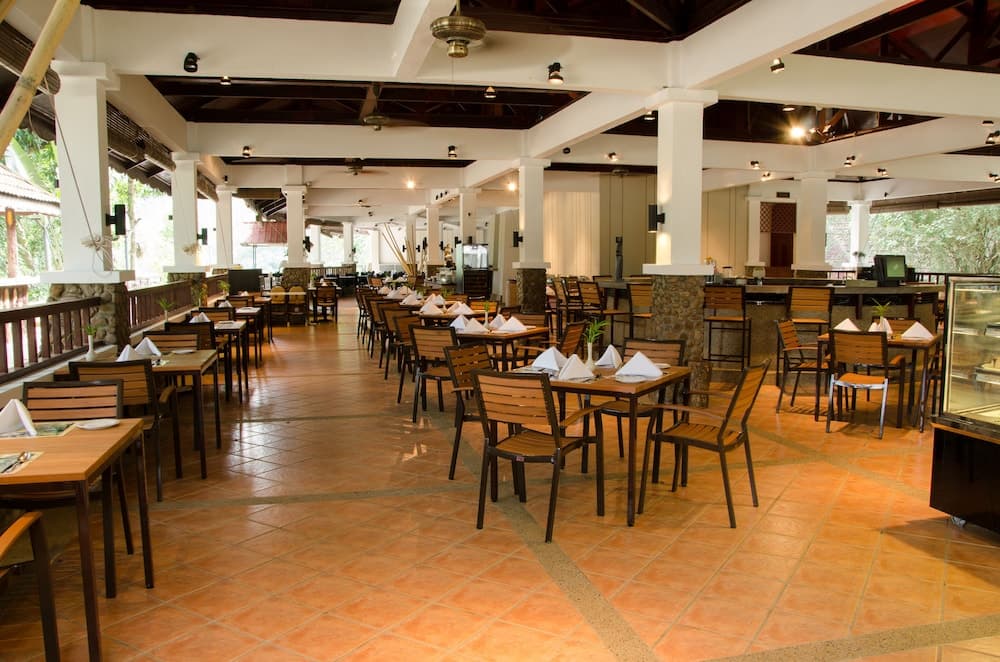Mutiara Taman Negara, Restaurant