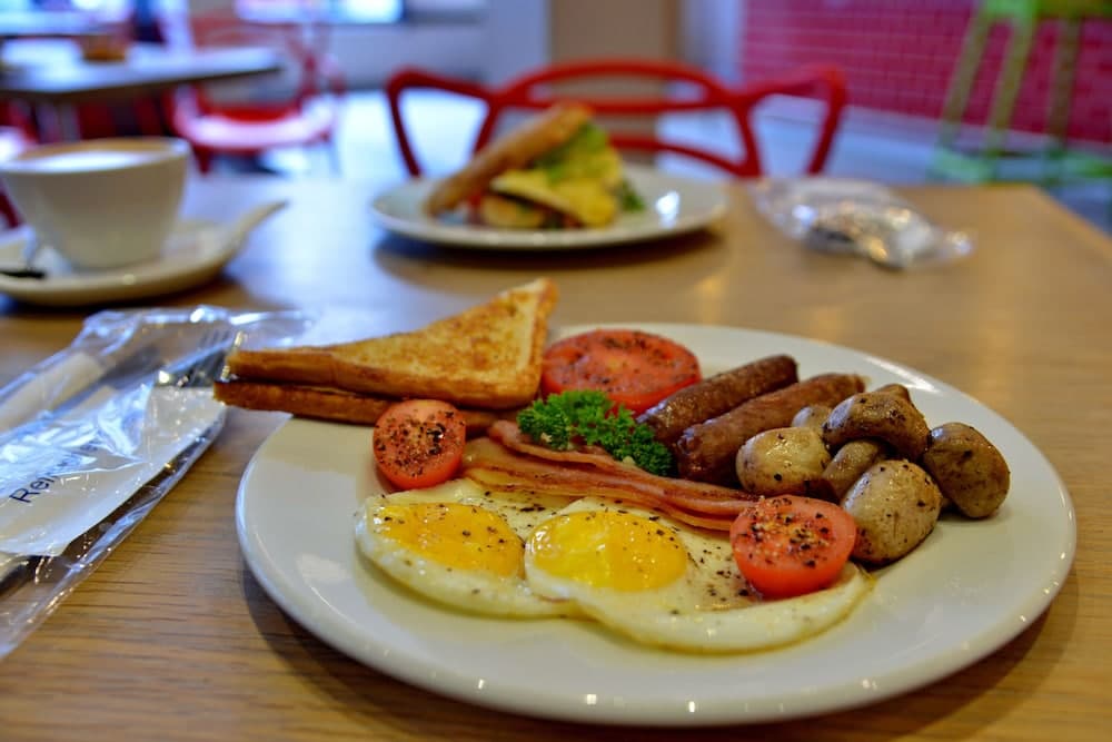 Cresta Grande Cape Town, Breakfast meal