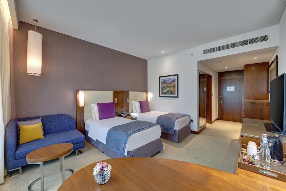Crowne Plaza Muscat OCEC, an IHG Hotel, Room