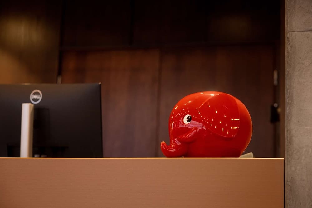 Radisson RED Helsinki, Lobby