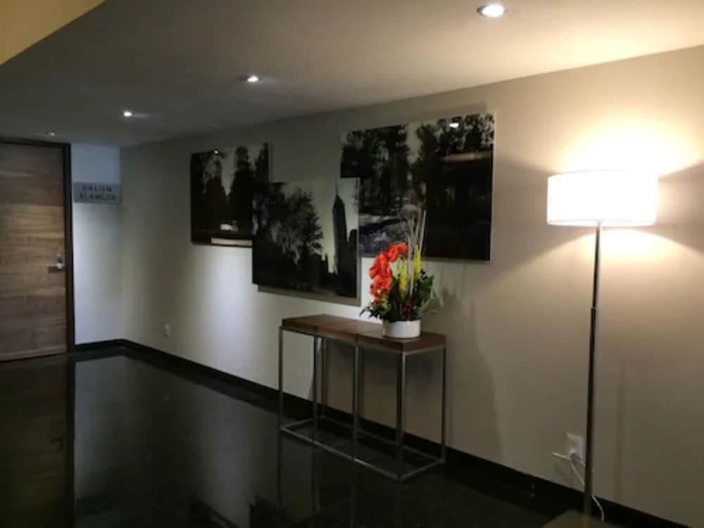 Hotel Metropol, Interior detail