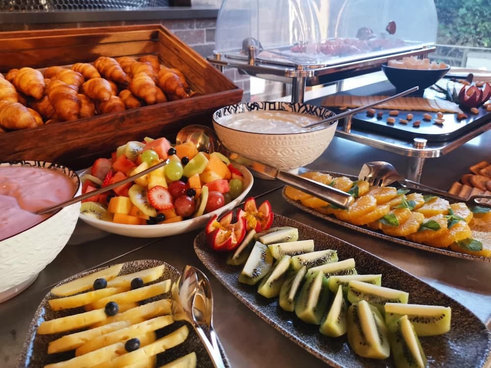 aha The Rex Hotel, Restaurant