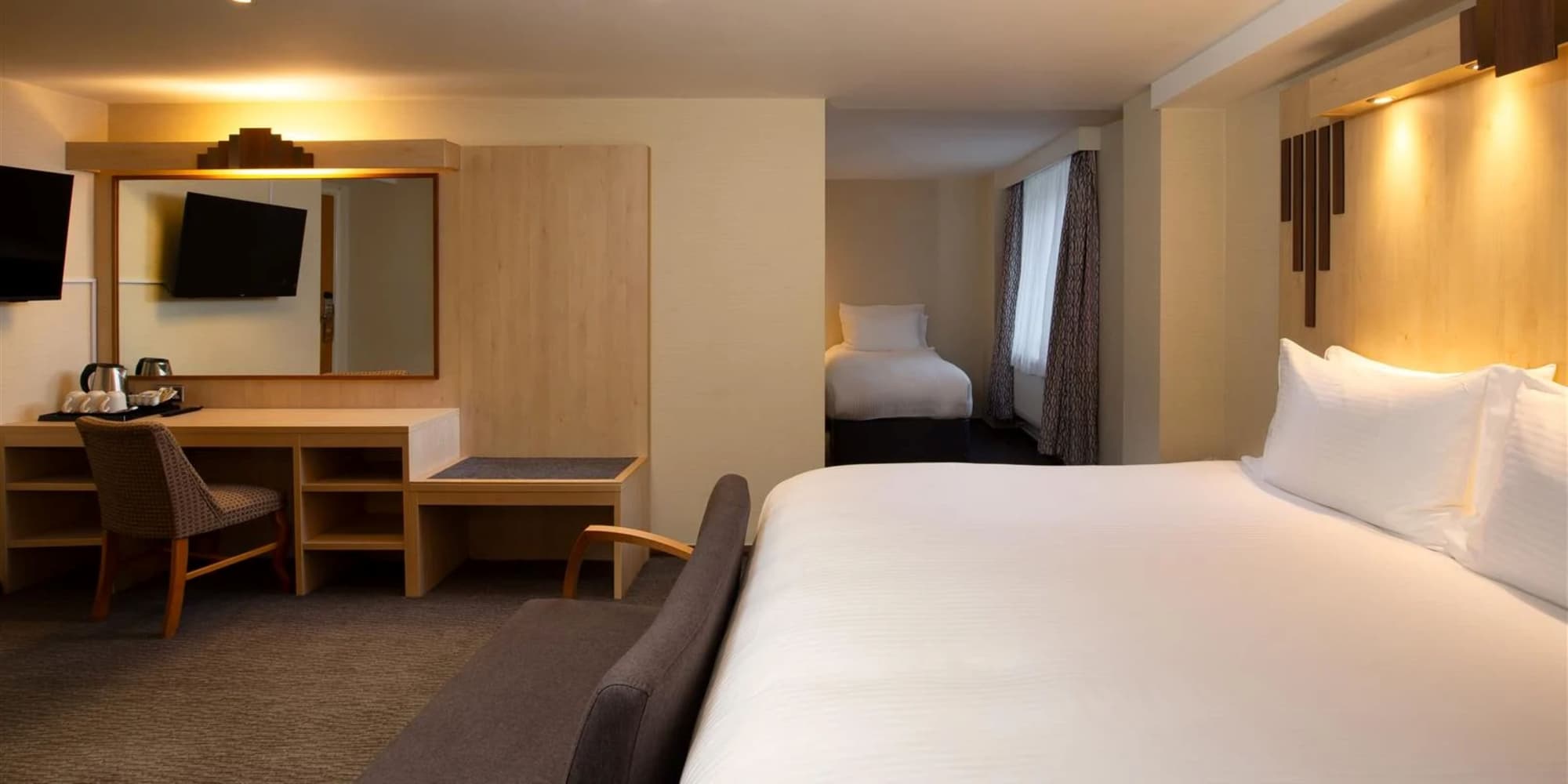 Tavistock Hotel, Room