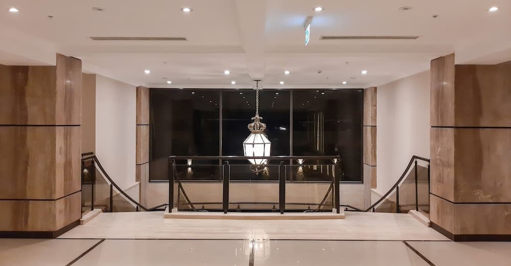 Hotel Royal Princess, Reception