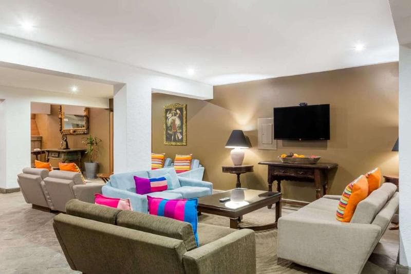 Costa del Sol Ramada Cusco, GEN