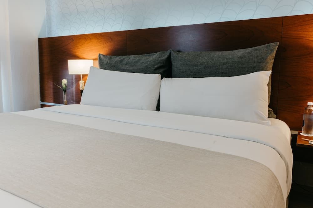 RH Rochester Concept, Room