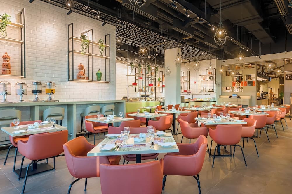 Intercityhotel Bawshar Muscat, Restaurant