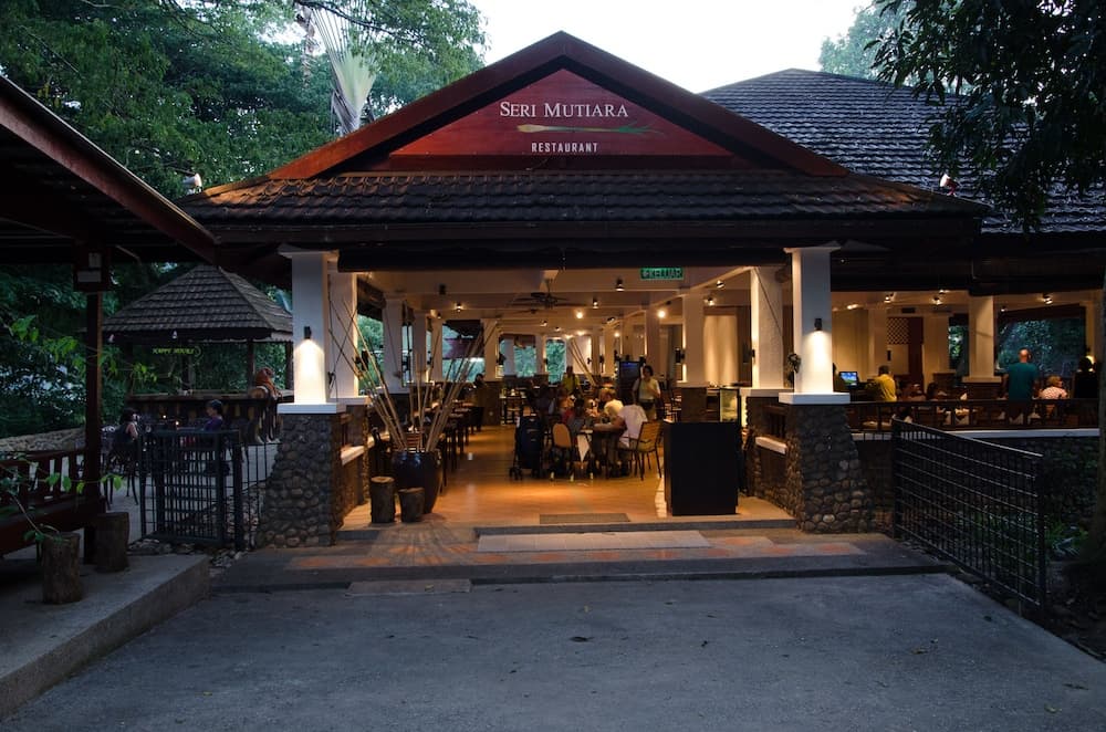 Mutiara Taman Negara, Restaurant