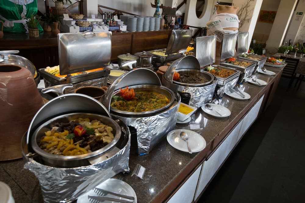 Catussaba Resort Hotel, Food and drink