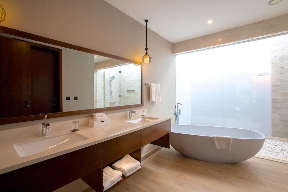 Millennium Resort Salalah, Bathroom