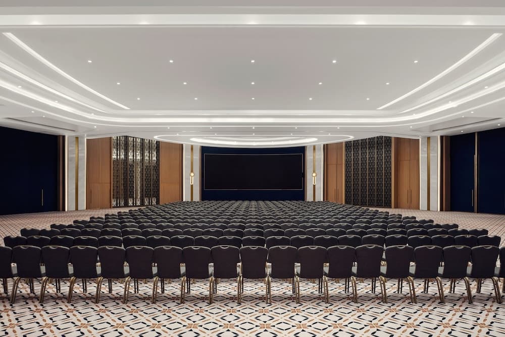 The St. Regis Al Mouj Muscat Resort, 