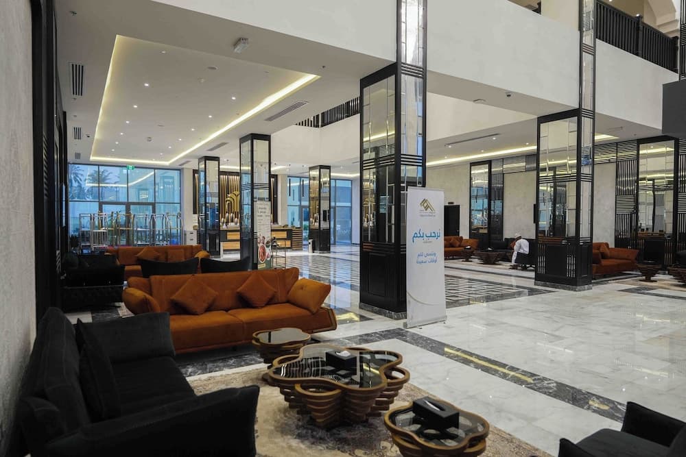 The Plaza Hotel and Resort, Reception