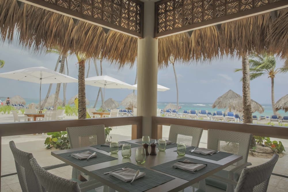 Hideaway at Royalton Punta Cana Adults Only - All Inclusive, Outdoor Dining
