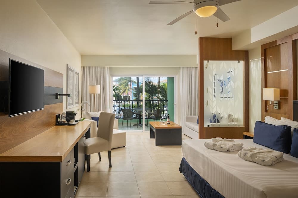 Ocean Blue & Sand Beach Resort - All Inclusive, Room