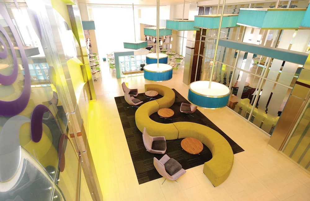 Peermont Metcourt at Emperors Palace, Interior entrance