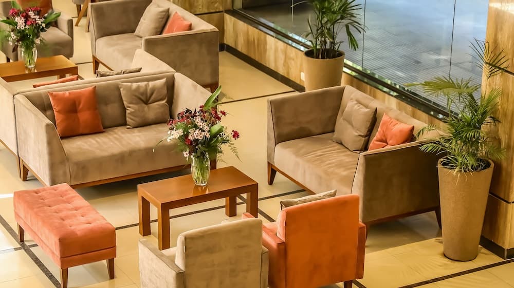 Hotel Royal Princess, Reception