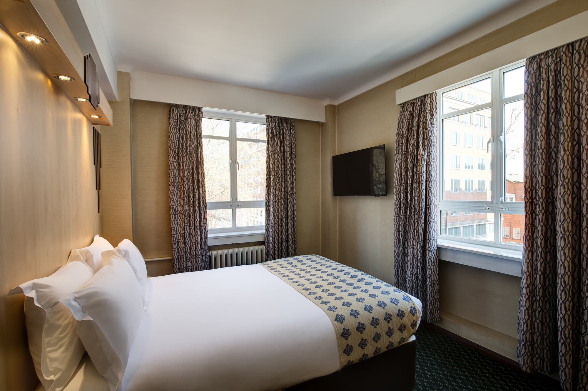 Tavistock Hotel, Room