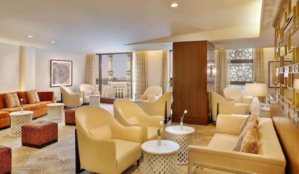 Conrad Makkah, Restaurant