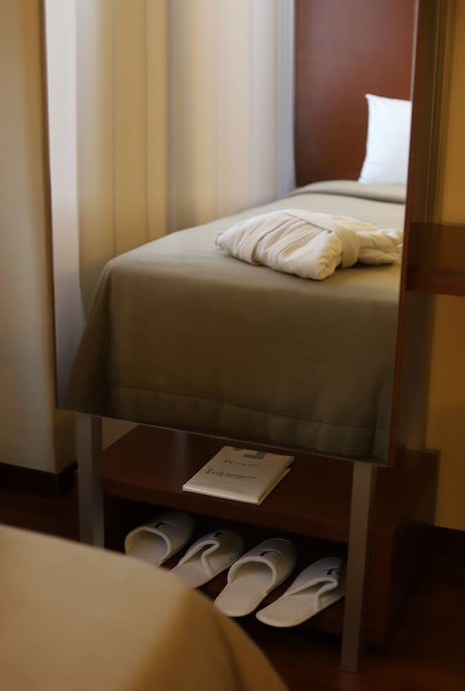 RH Rochester Concept, Room