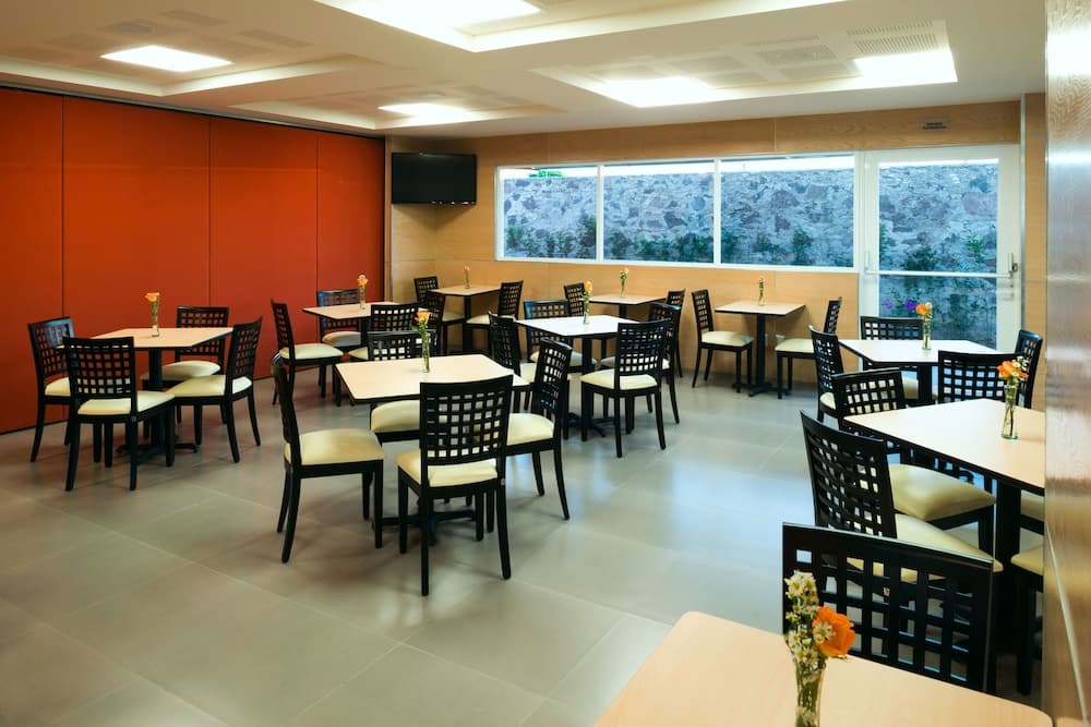 Hotel Misión Express Querétaro, Restaurant
