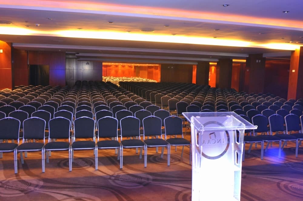 Rayentray Puerto Madryn, Meeting Facility