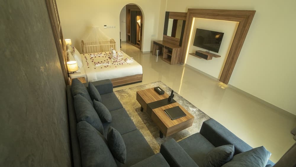 The Plaza Hotel and Resort, Room