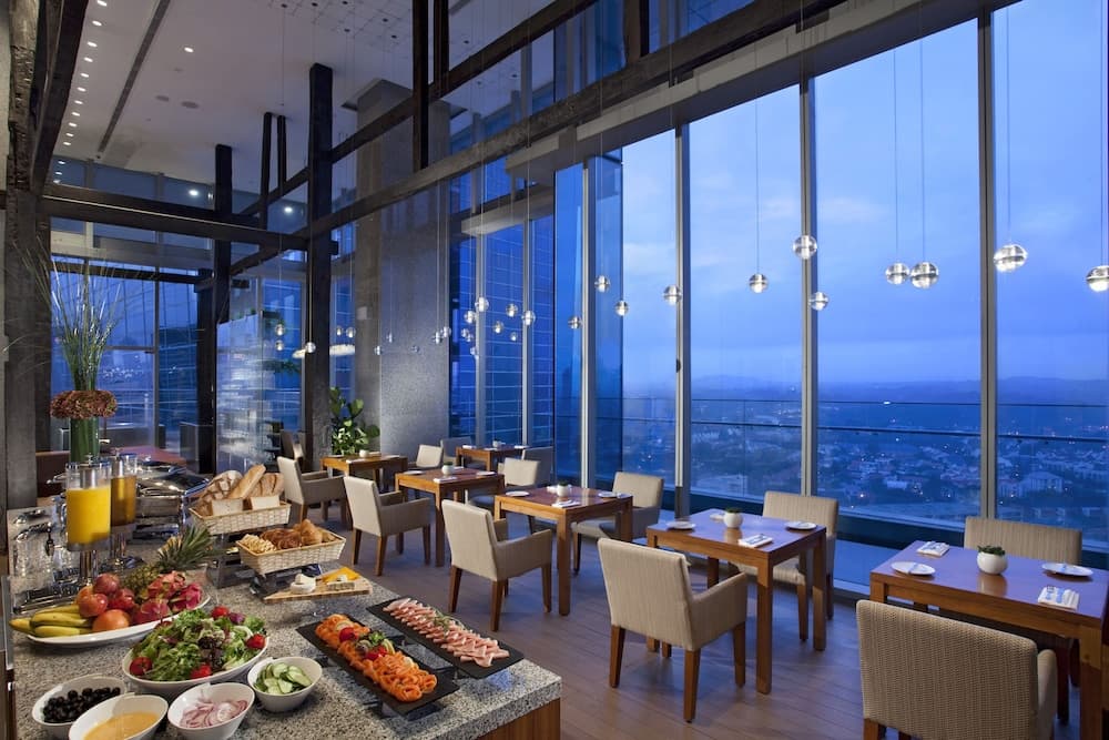 Oasia Hotel Novena, Singapore, Executive lounge