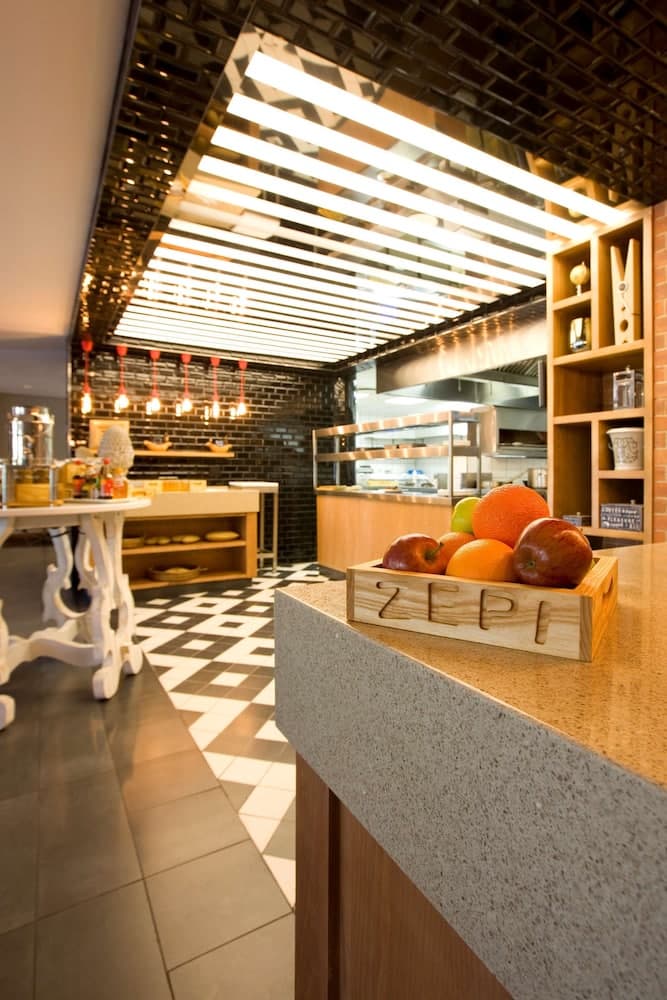 SunSquare Cape Town Gardens, Restaurant