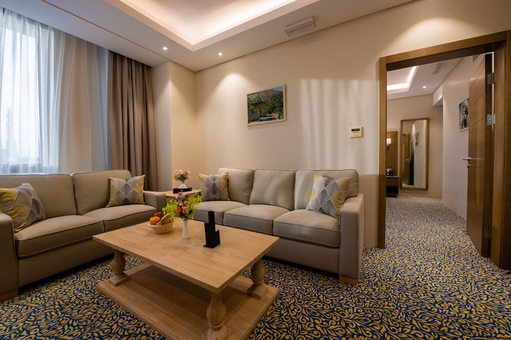 Rozana Hotel, Living room
