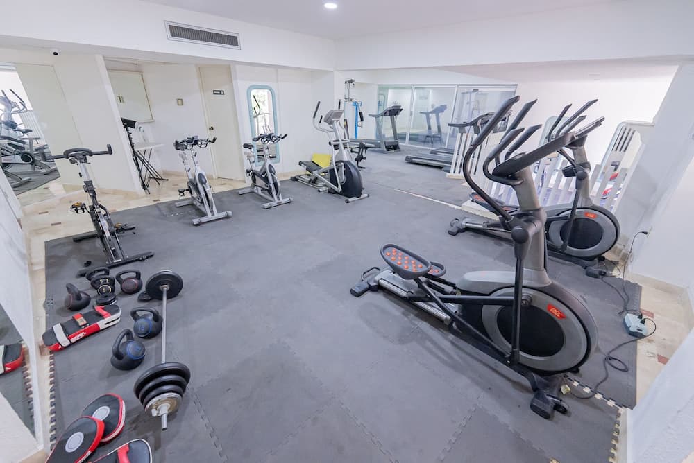 *Playa Suites, Gym