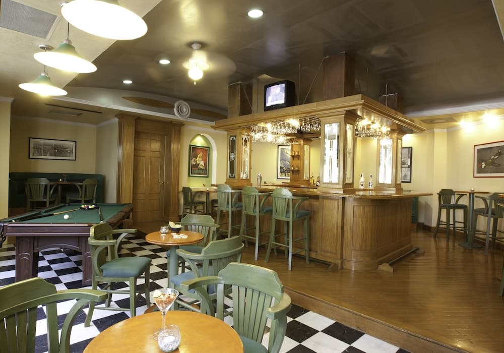 Hotel Misión Express Celaya, Bar (on property)