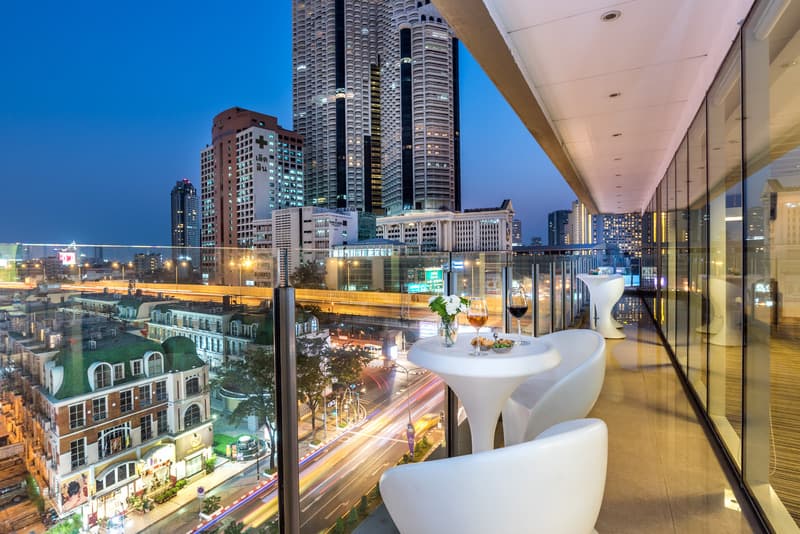 Novotel Bangkok Fenix Silom, CON