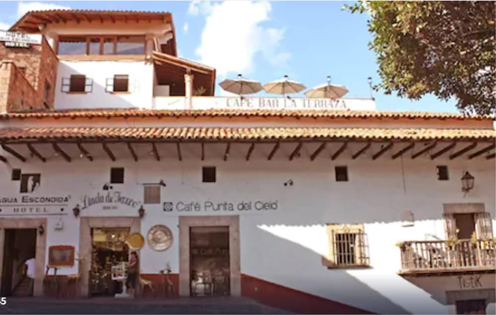 *Hotel Agua Escondida Taxco Centro, Property entrance