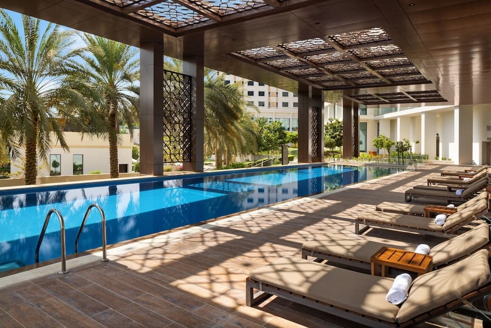 JW Marriott Hotel Muscat, Pool