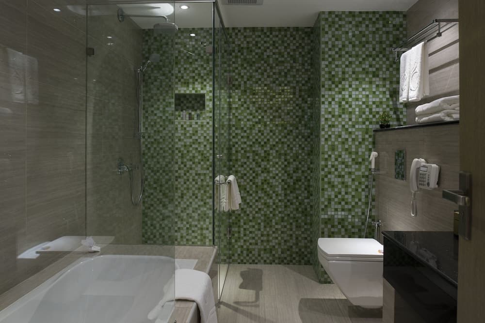 Centara Muscat Hotel Oman, Bathroom