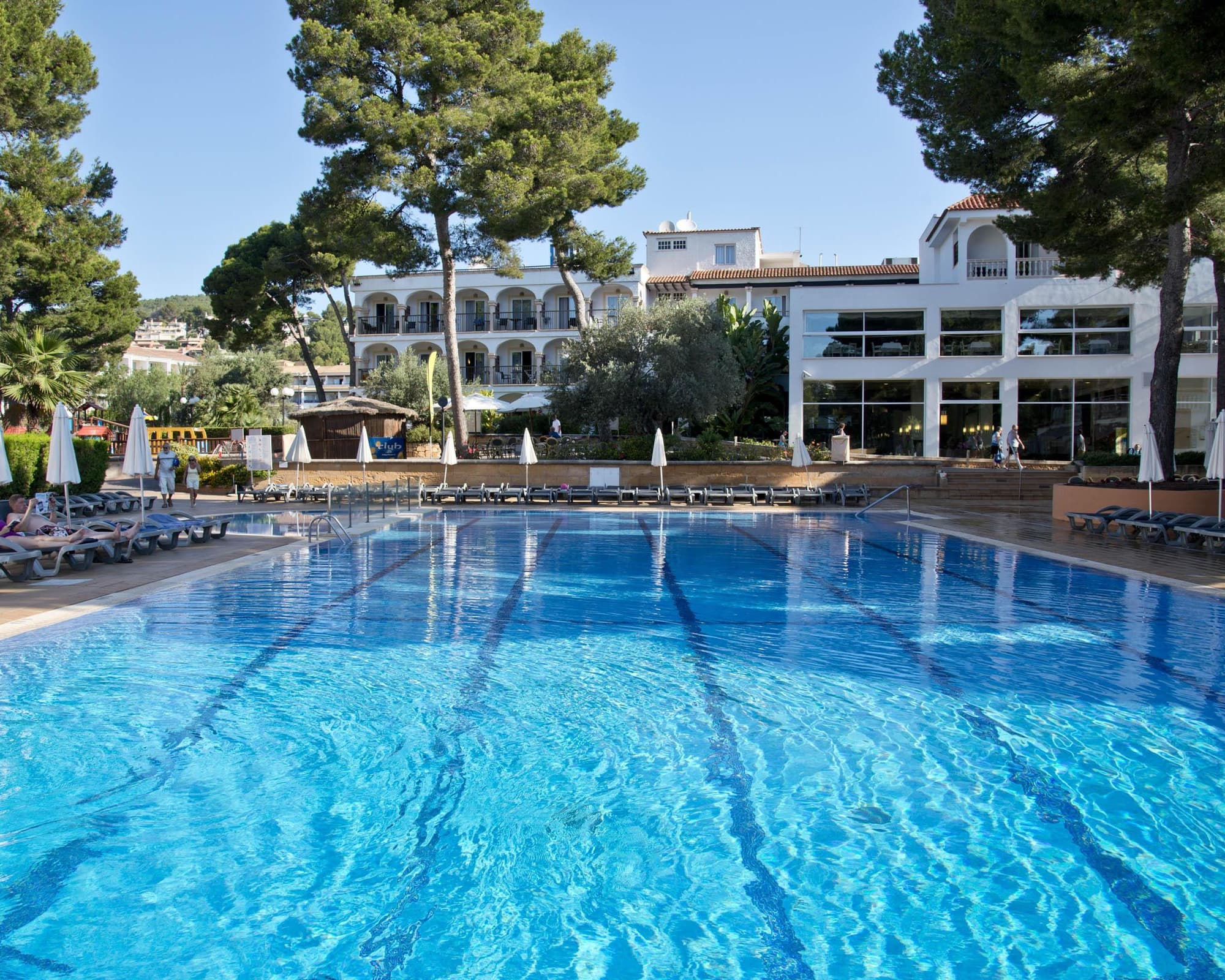 Beach Club Font de sa Cala, 