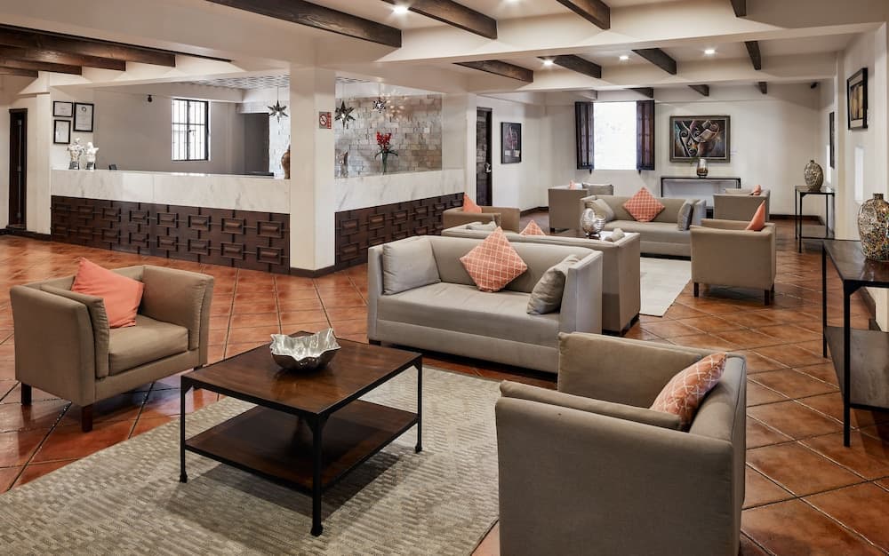 *Hotel Agua Escondida Taxco Centro, Lobby